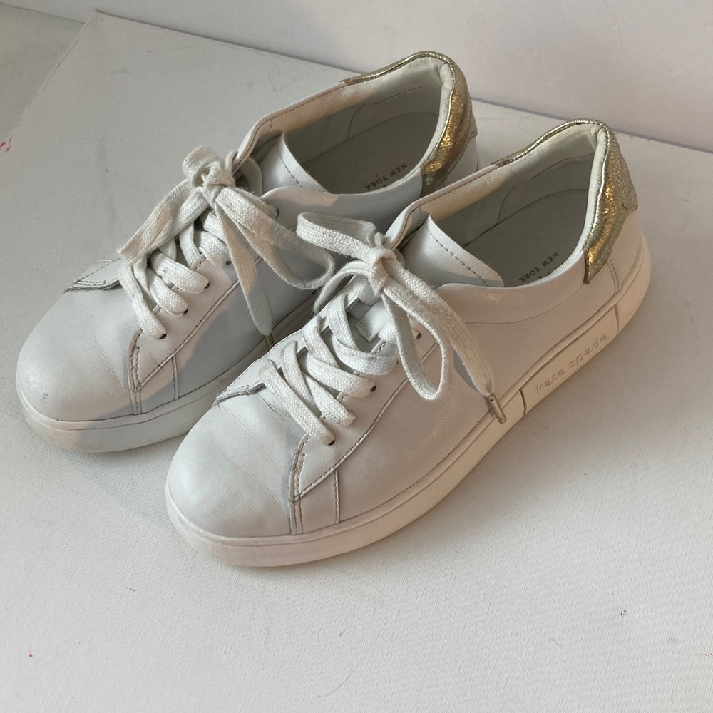 Kate Spade Optic White and Gold York lift leather Sneakers women 7.5 - Picture 2 of 9